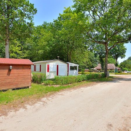 Camping Etang De La Vallee Combreux Buitenkant foto