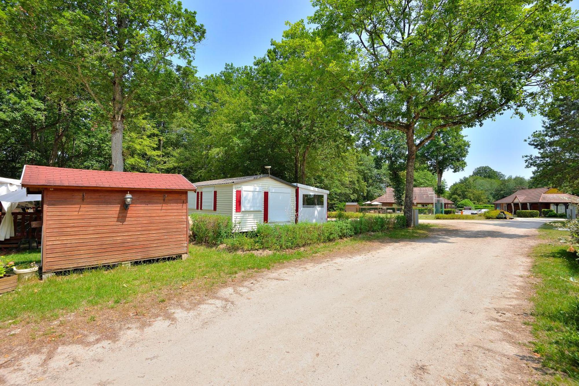 Camping Etang De La Vallee Combreux Buitenkant foto