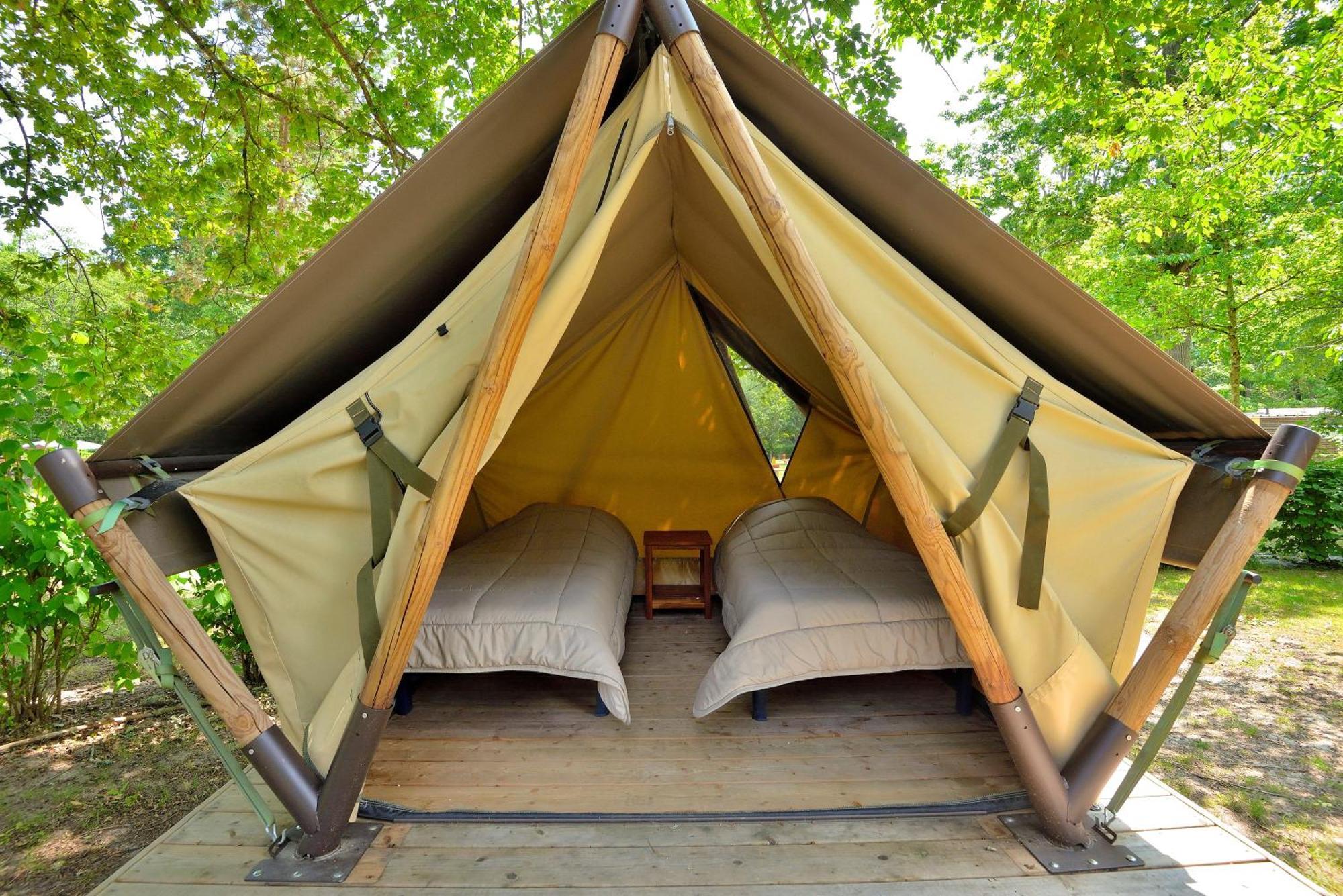 Camping Etang De La Vallee Combreux Kamer foto